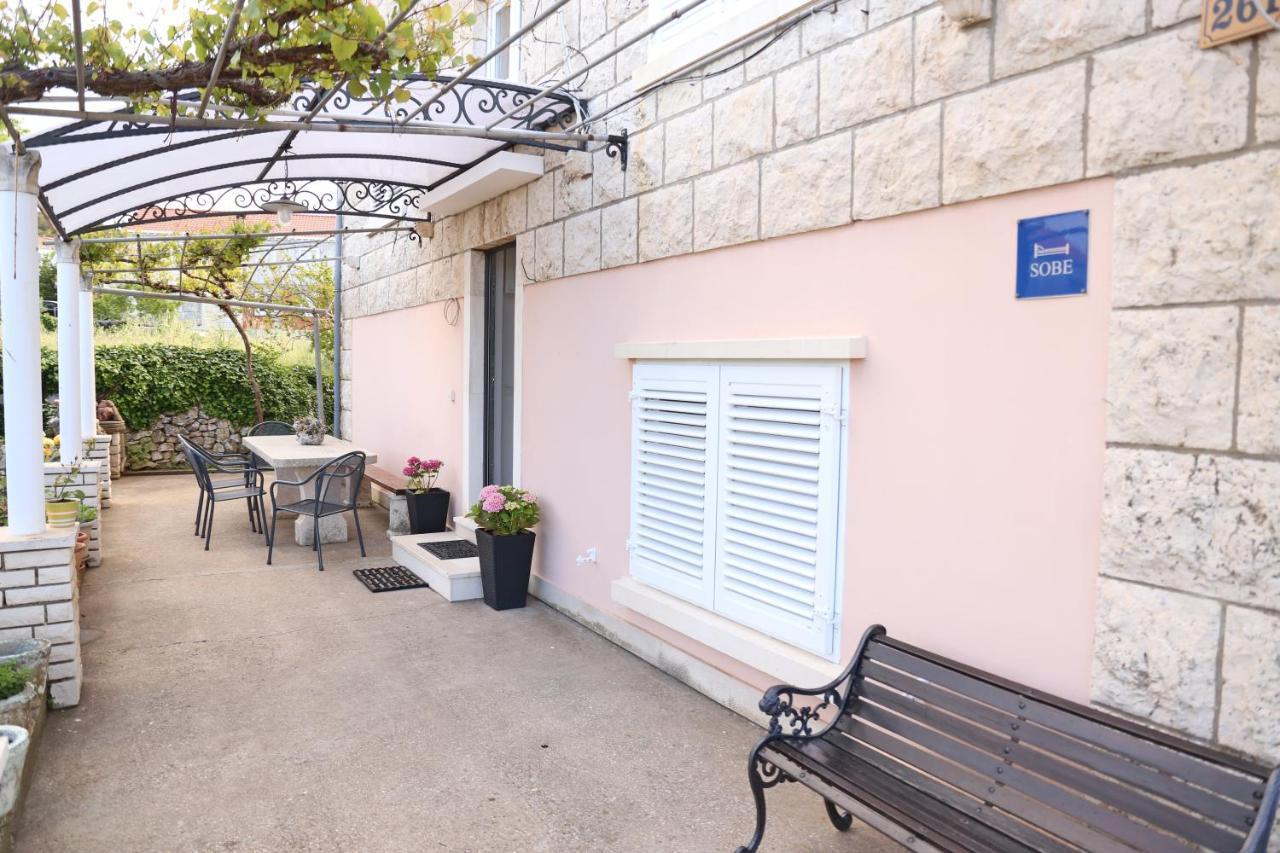 Pansion Marinka-Bire Rooms Lumbarda Ngoại thất bức ảnh