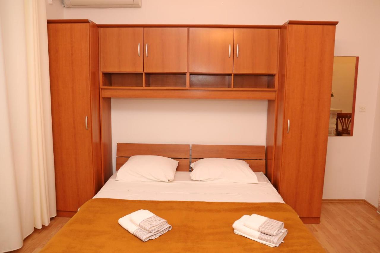 Pansion Marinka-Bire Rooms Lumbarda Ngoại thất bức ảnh