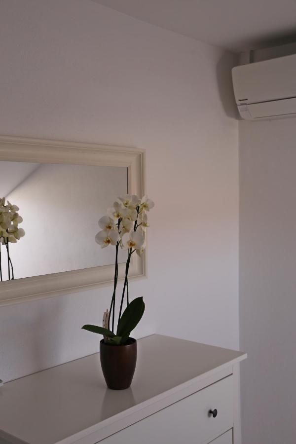 Pansion Marinka-Bire Rooms Lumbarda Ngoại thất bức ảnh
