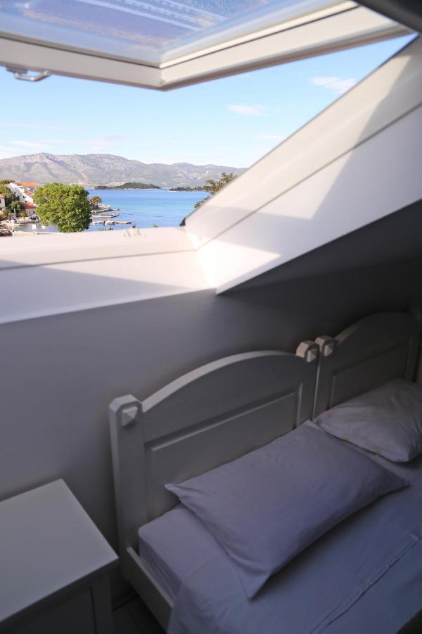 Pansion Marinka-Bire Rooms Lumbarda Ngoại thất bức ảnh
